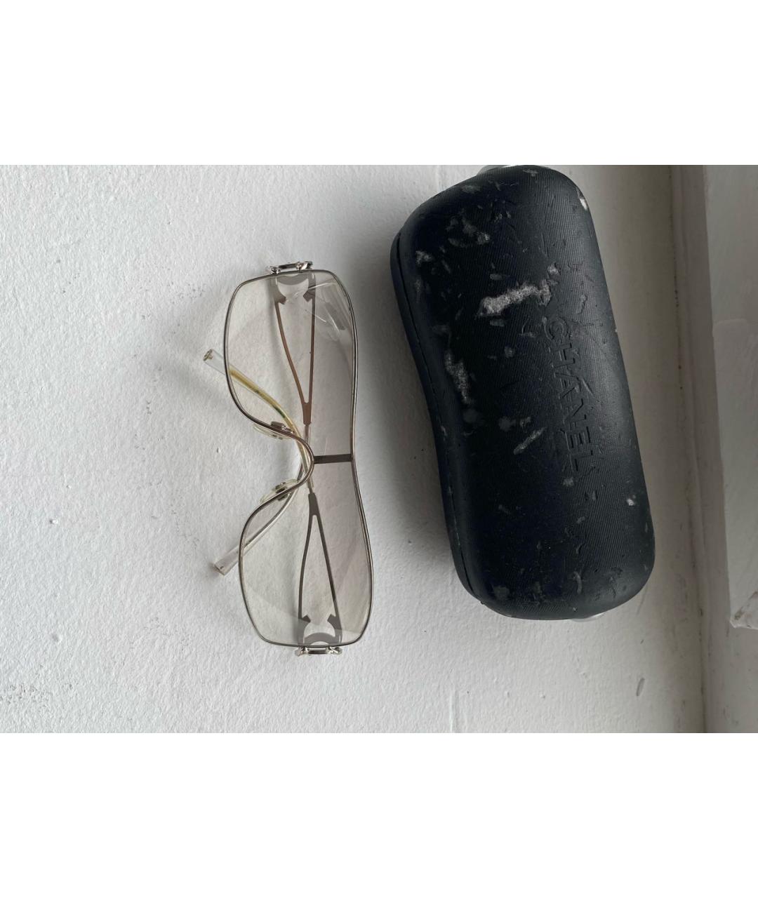 CHANEL PRE-OWNED Бежевые солнцезащитные очки, фото 4