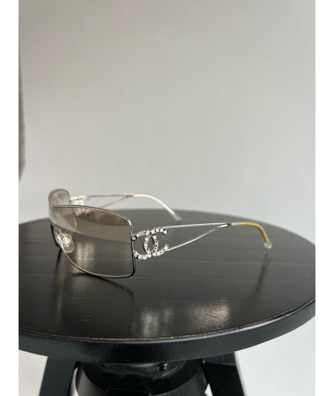 CHANEL PRE-OWNED Бежевые солнцезащитные очки, фото 2