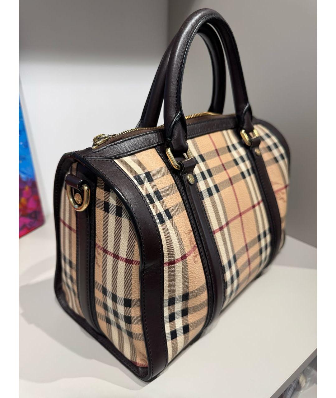 BURBERRY Бежевая кожаная сумка с короткими ручками, фото 2