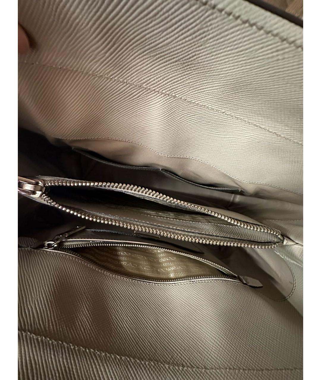 PRADA Серая кожаная сумка с короткими ручками, фото 6