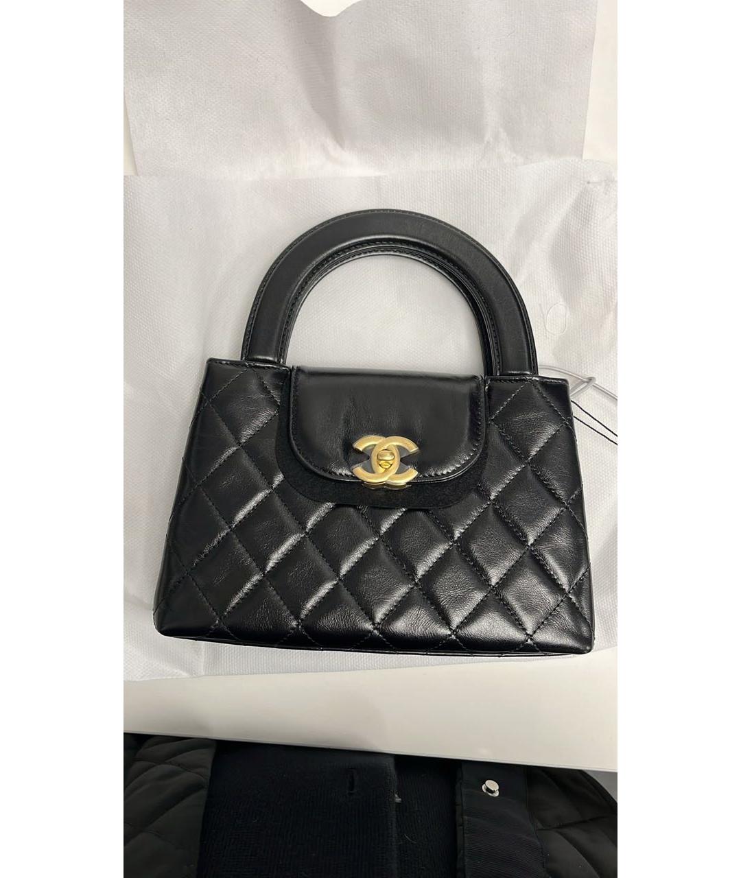 CHANEL Черная кожаная сумка с короткими ручками, фото 3