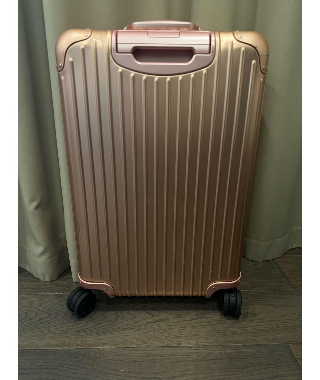 Rimowa Розовый чемодан, фото 4