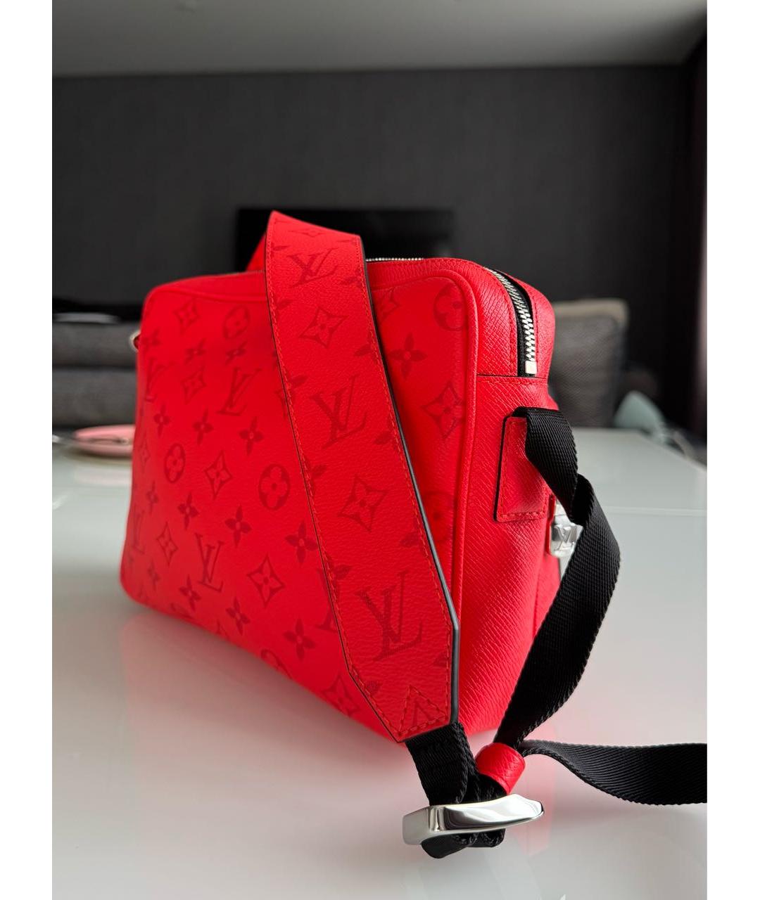 LOUIS VUITTON Красная кожаная сумка на плечо, фото 7