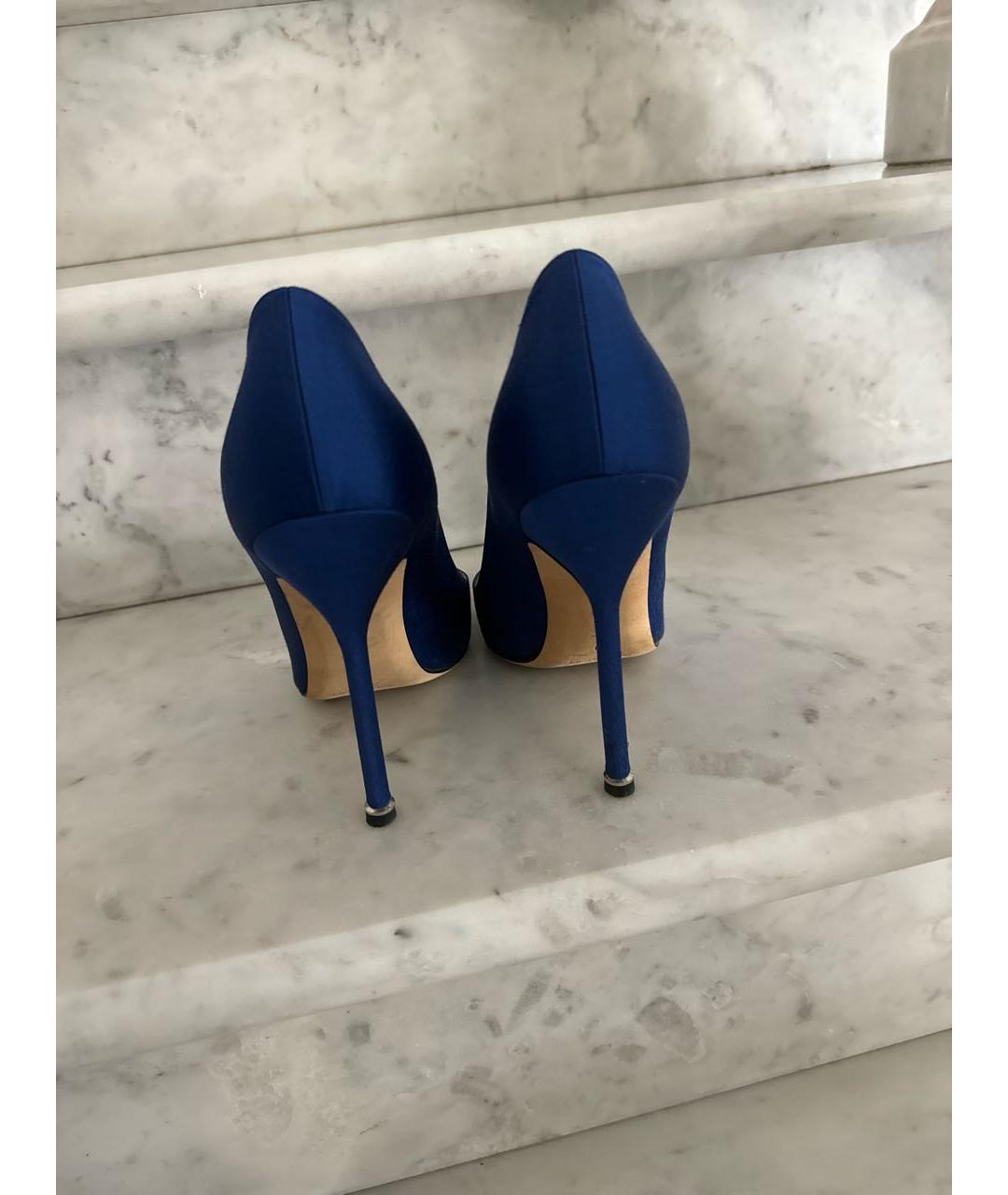 MANOLO BLAHNIK Синие текстильные туфли, фото 3