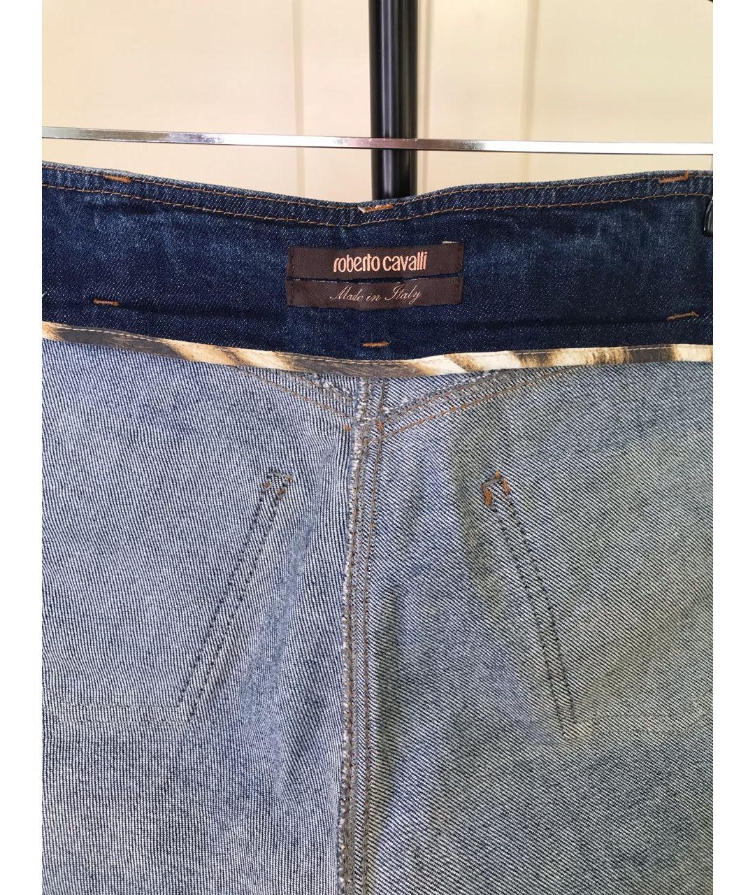 ROBERTO CAVALLI Темно-синие хлопко-эластановые джинсы клеш, фото 3