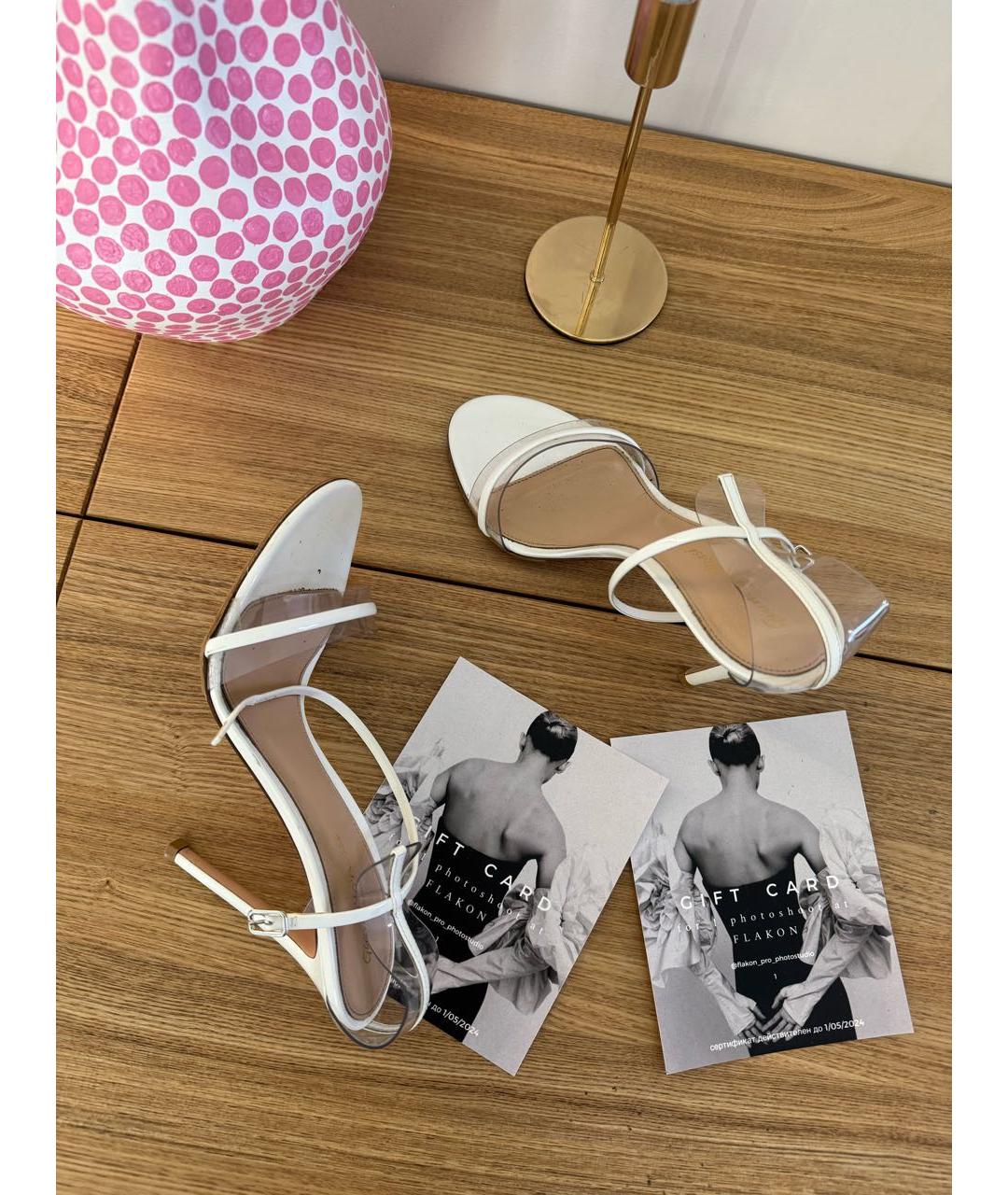 GIANVITO ROSSI Белые босоножки из лакированной кожи, фото 8