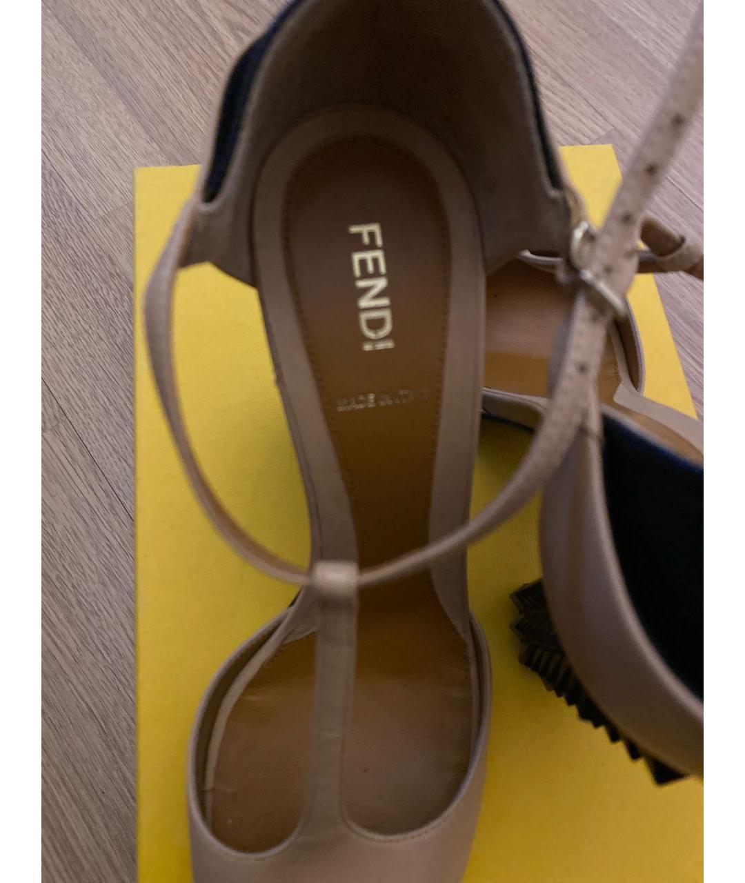 FENDI Бежевые кожаные босоножки, фото 8