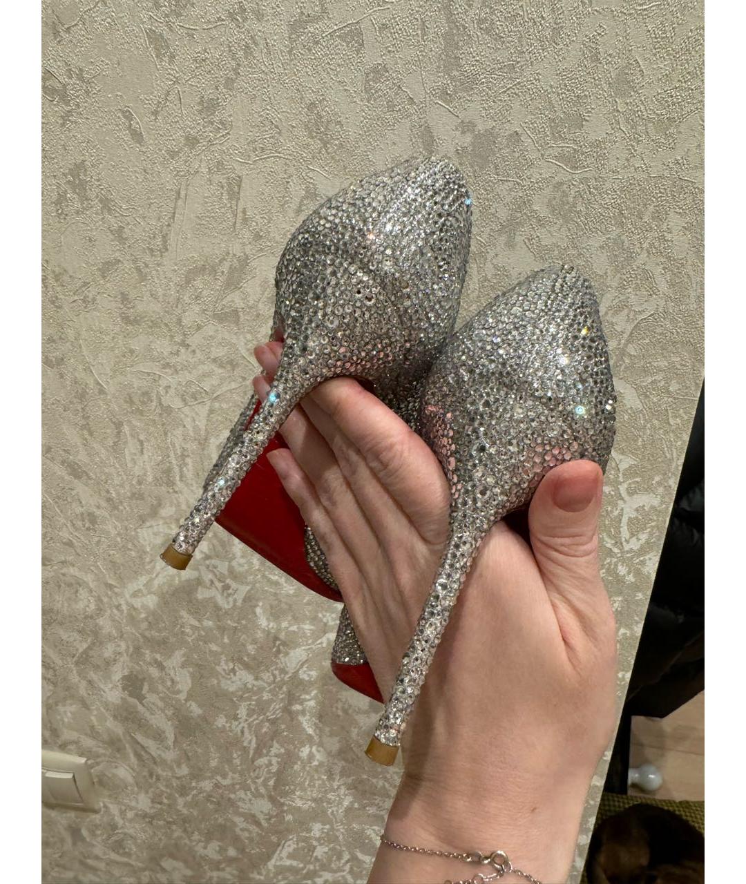 CHRISTIAN LOUBOUTIN Серебряные туфли, фото 3