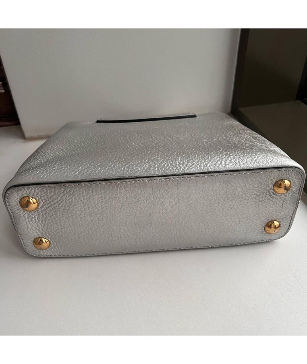 LOUIS VUITTON Серебряная кожаная сумка с короткими ручками, фото 2