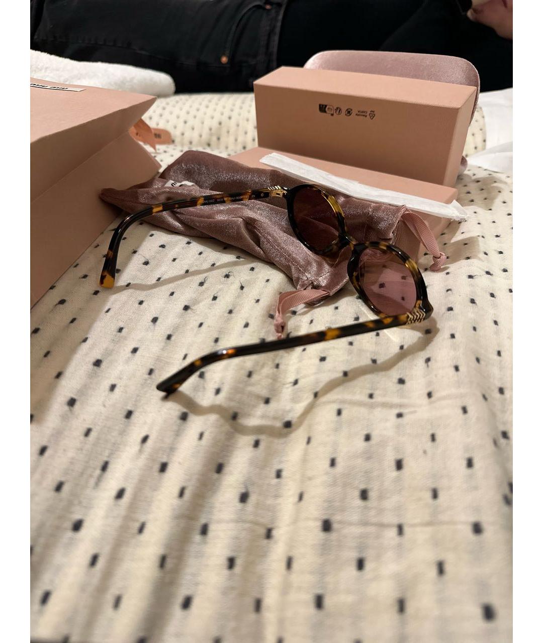 MIU MIU Коричневые солнцезащитные очки, фото 2