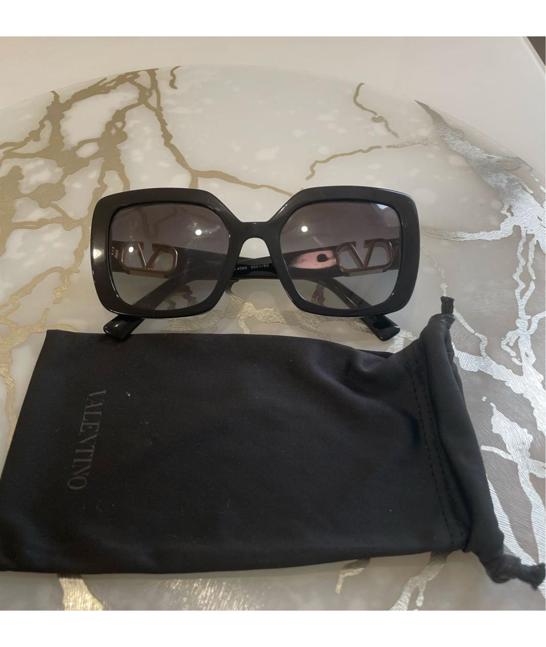 VALENTINO Черные солнцезащитные очки, фото 5