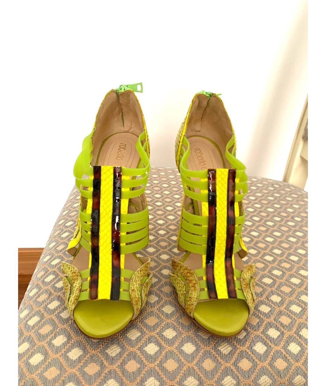 ROBERTO CAVALLI Желтые туфли из экзотической кожи, фото 2