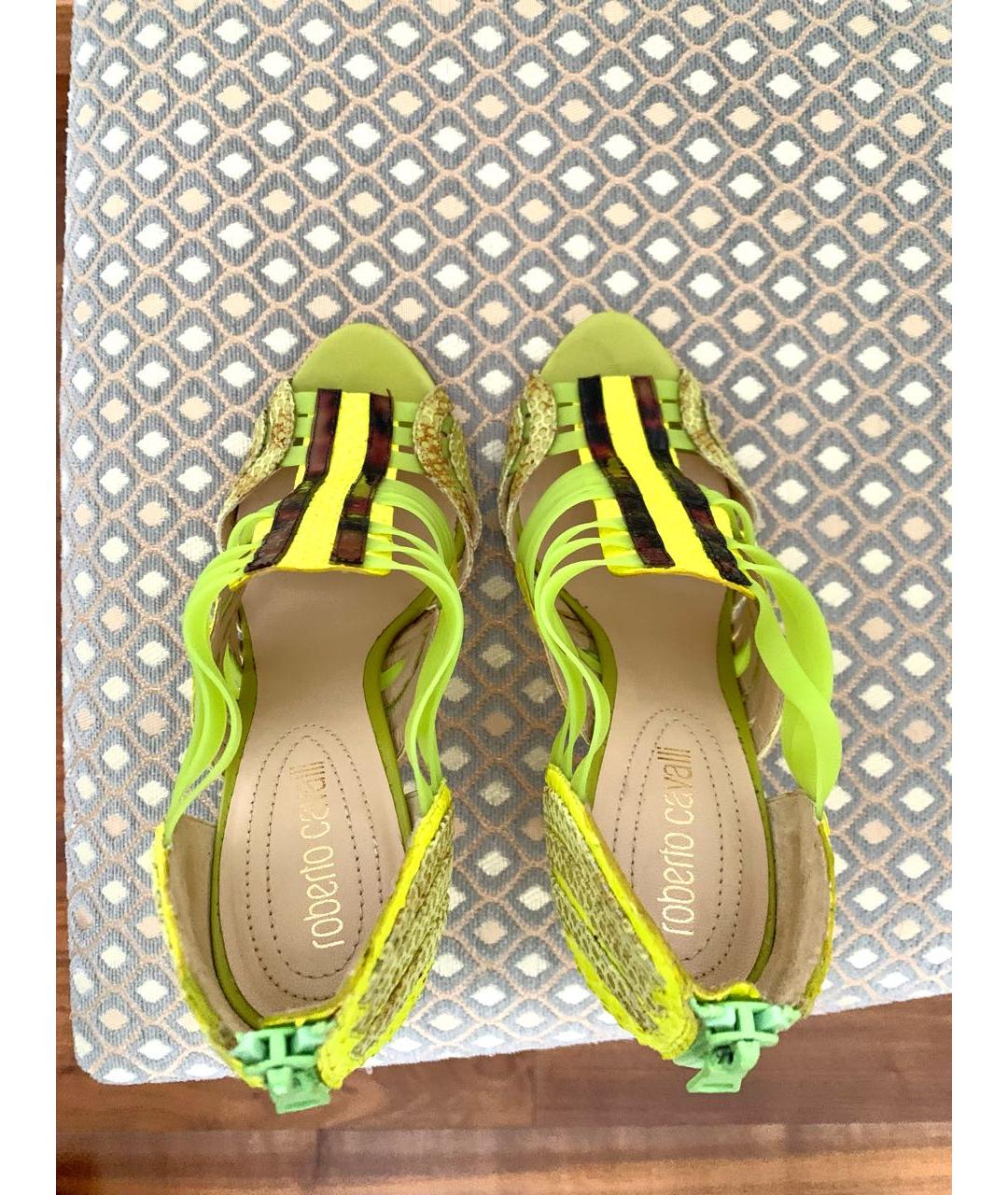 ROBERTO CAVALLI Желтые туфли из экзотической кожи, фото 3