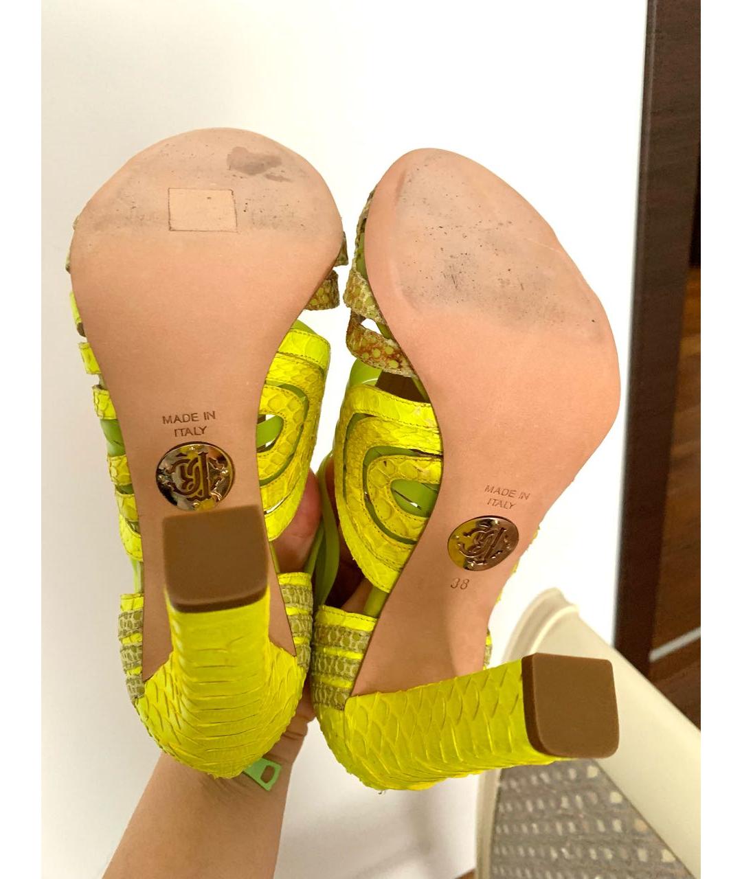 ROBERTO CAVALLI Желтые туфли из экзотической кожи, фото 5
