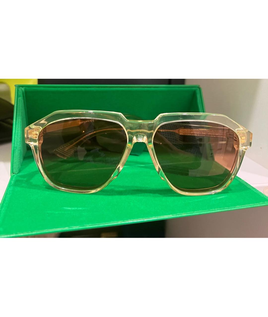 BOTTEGA VENETA Бежевые пластиковые солнцезащитные очки, фото 5