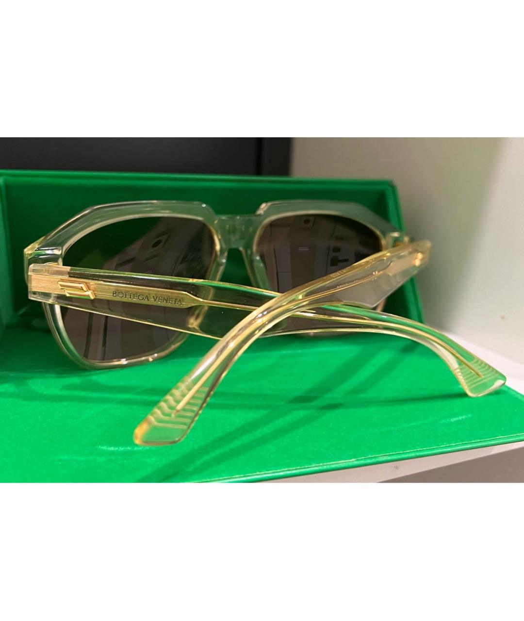 BOTTEGA VENETA Бежевые пластиковые солнцезащитные очки, фото 3