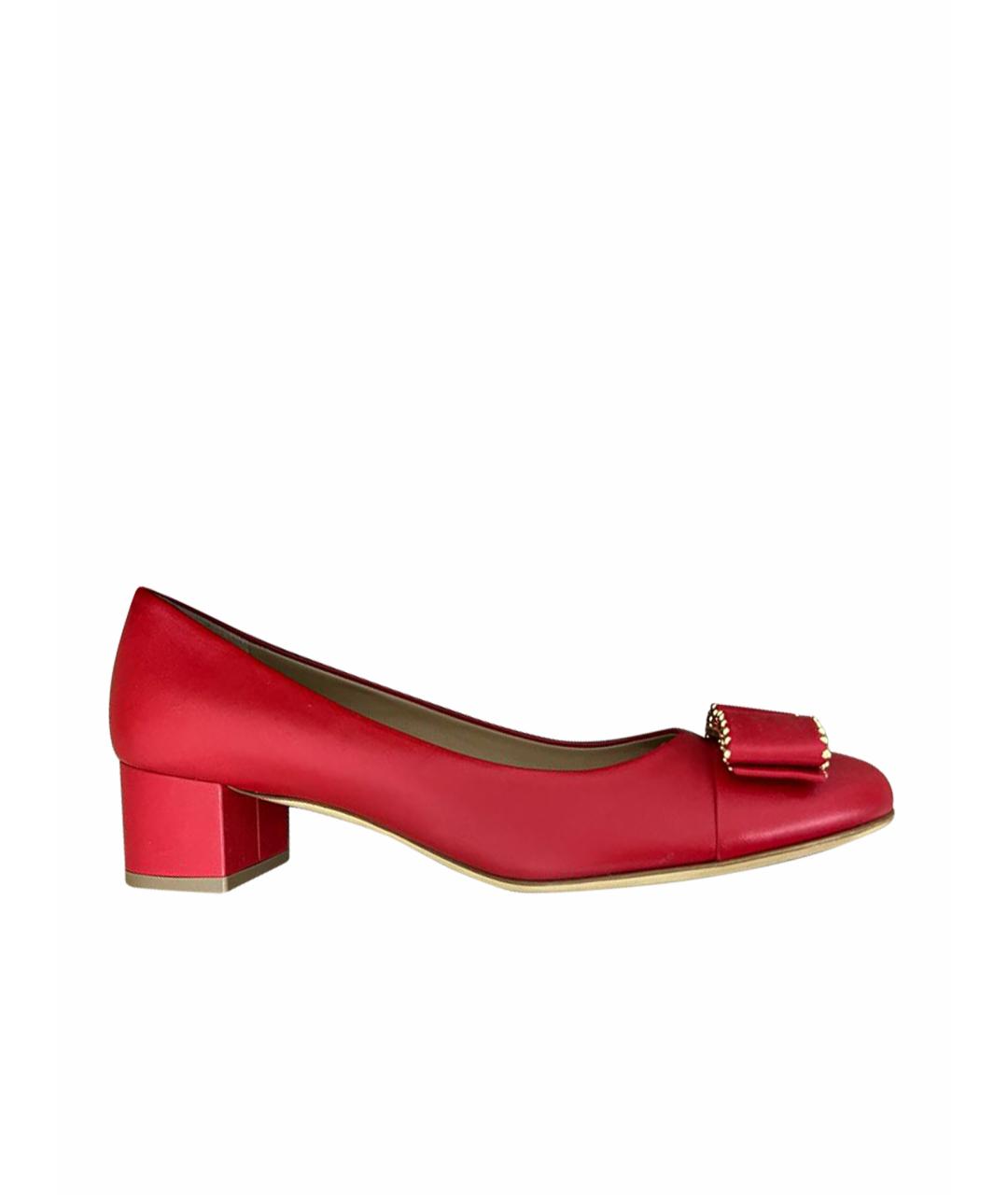 SALVATORE FERRAGAMO Красные кожаные туфли, фото 1