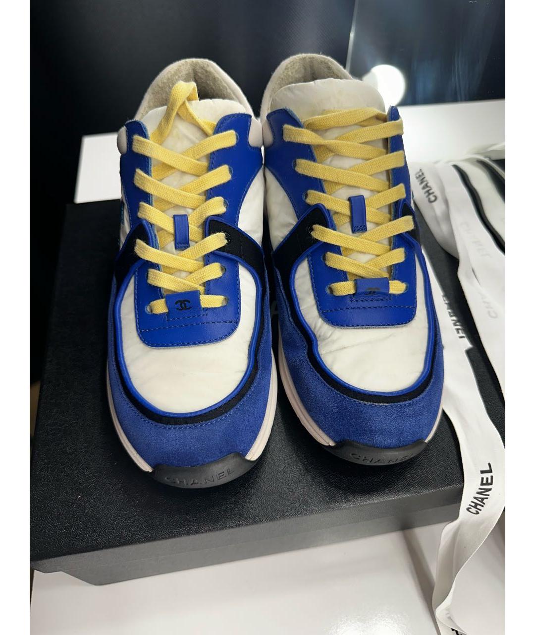 CHANEL PRE-OWNED Голубые кожаные кроссовки, фото 2