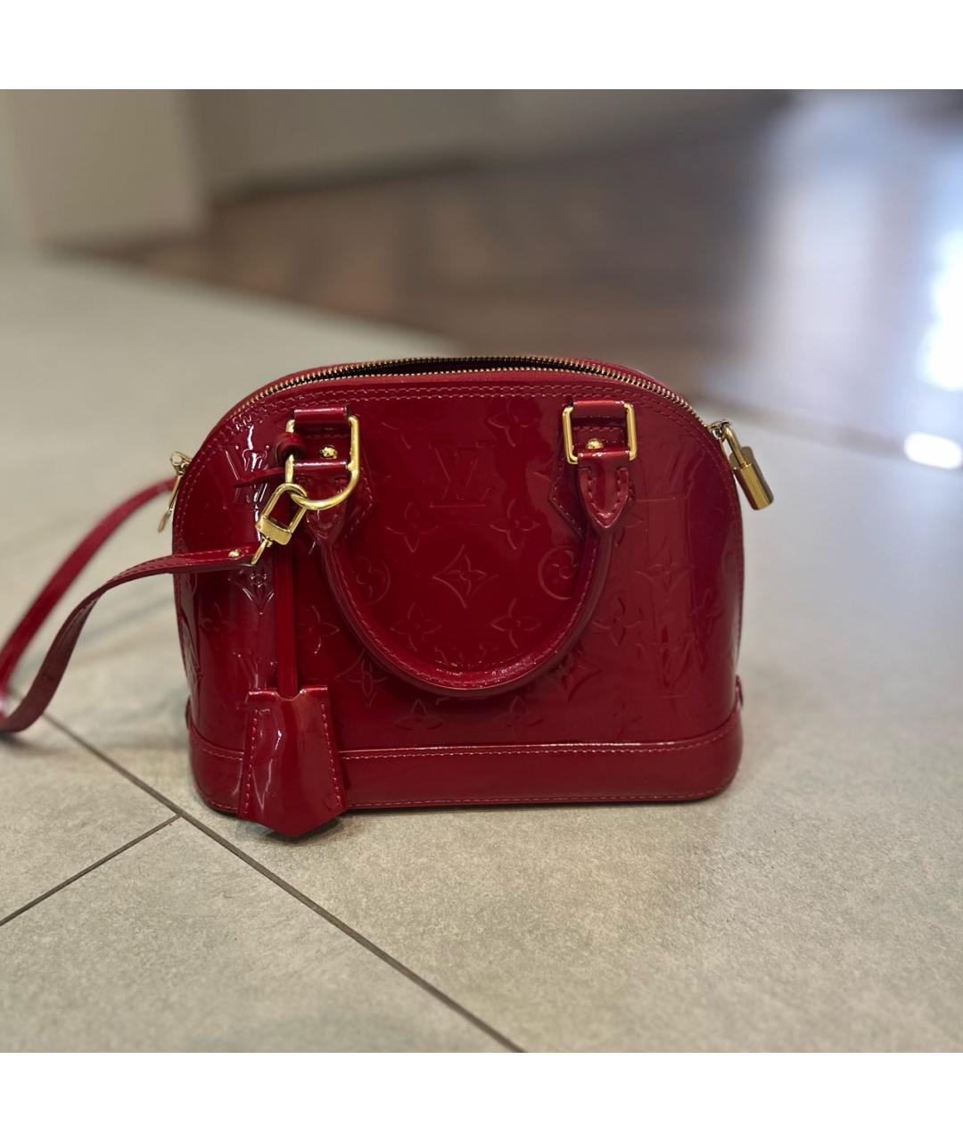 LOUIS VUITTON PRE-OWNED Красная сумка с короткими ручками из лакированной кожи, фото 5