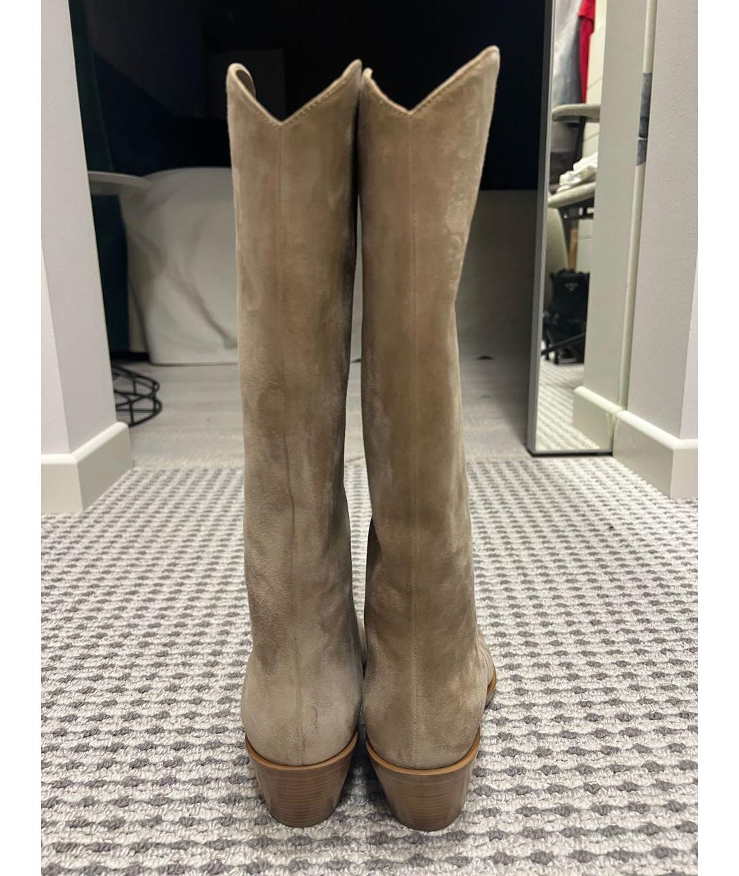 GIANVITO ROSSI Бежевые замшевые сапоги, фото 3
