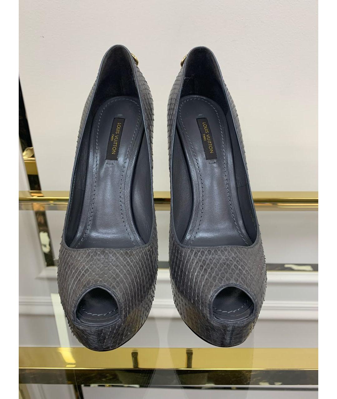 LOUIS VUITTON Серые туфли из экзотической кожи, фото 4