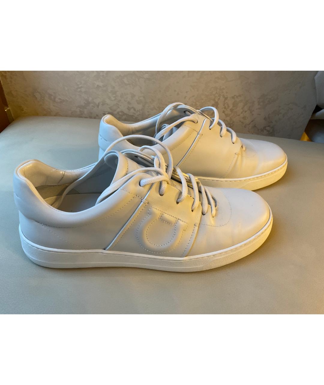 SALVATORE FERRAGAMO Белые кожаные кроссовки, фото 8