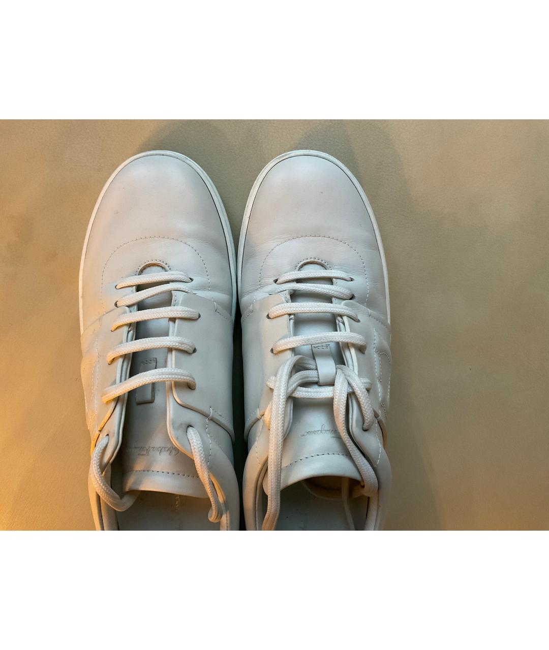 SALVATORE FERRAGAMO Белые кожаные кроссовки, фото 2