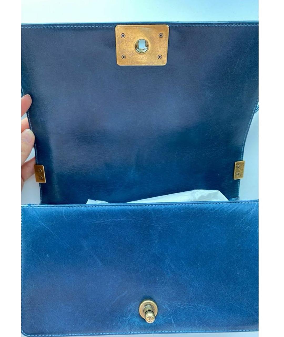 CHANEL PRE-OWNED Темно-синяя кожаная сумка через плечо, фото 2