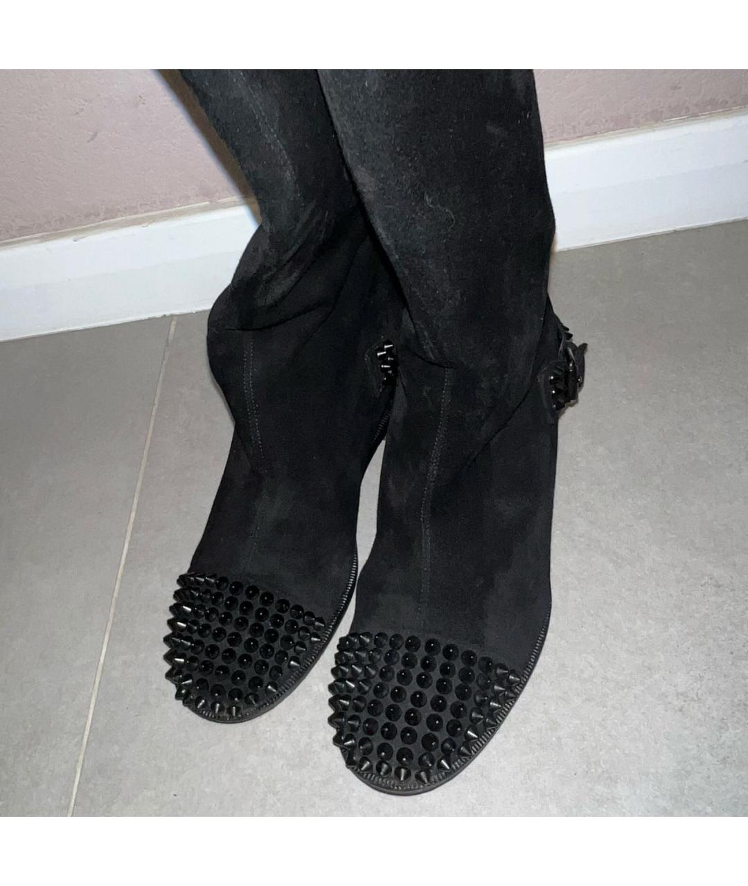 CHRISTIAN LOUBOUTIN Черные замшевые сапоги, фото 2