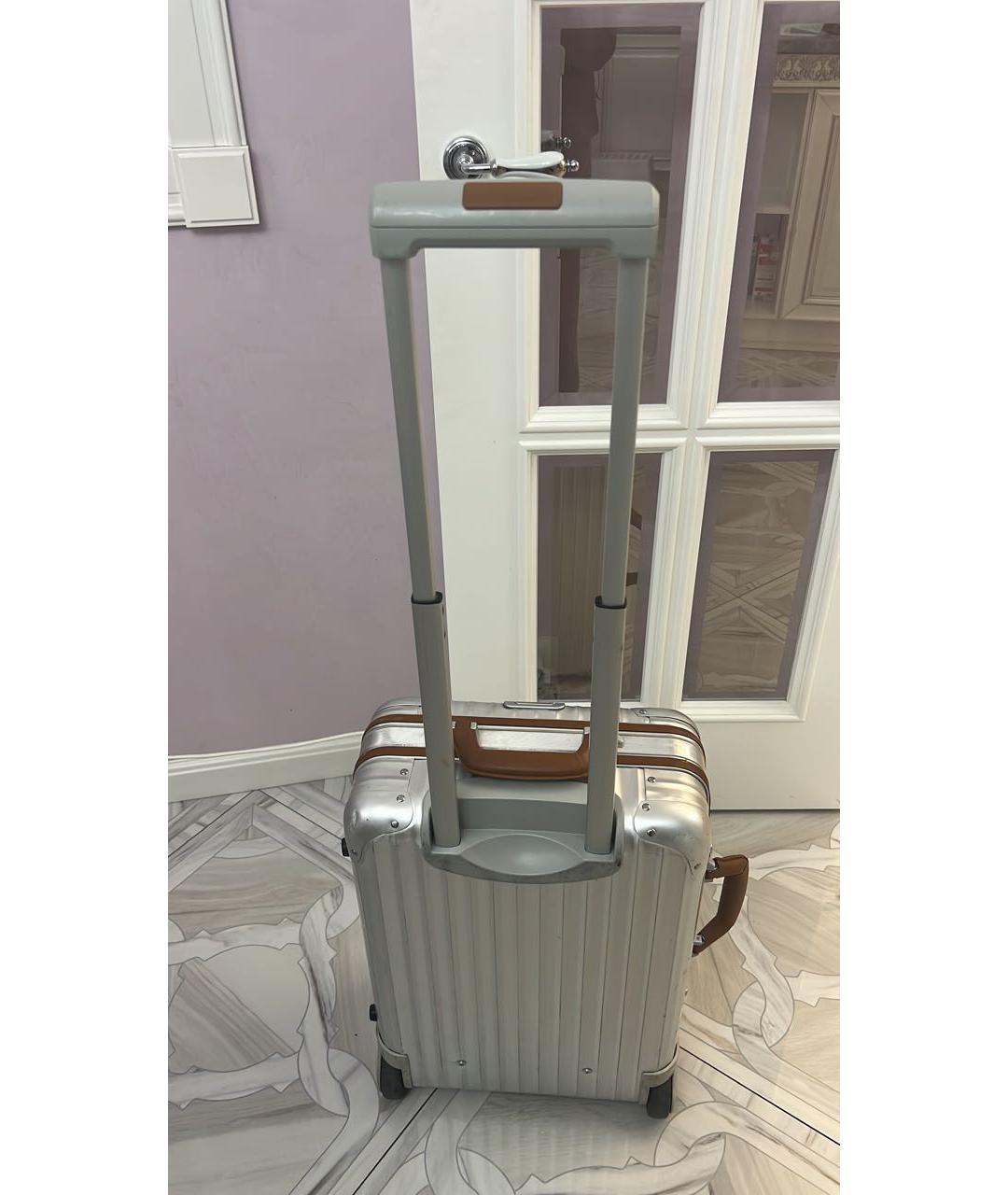 Rimowa Серебрянный чемодан, фото 7