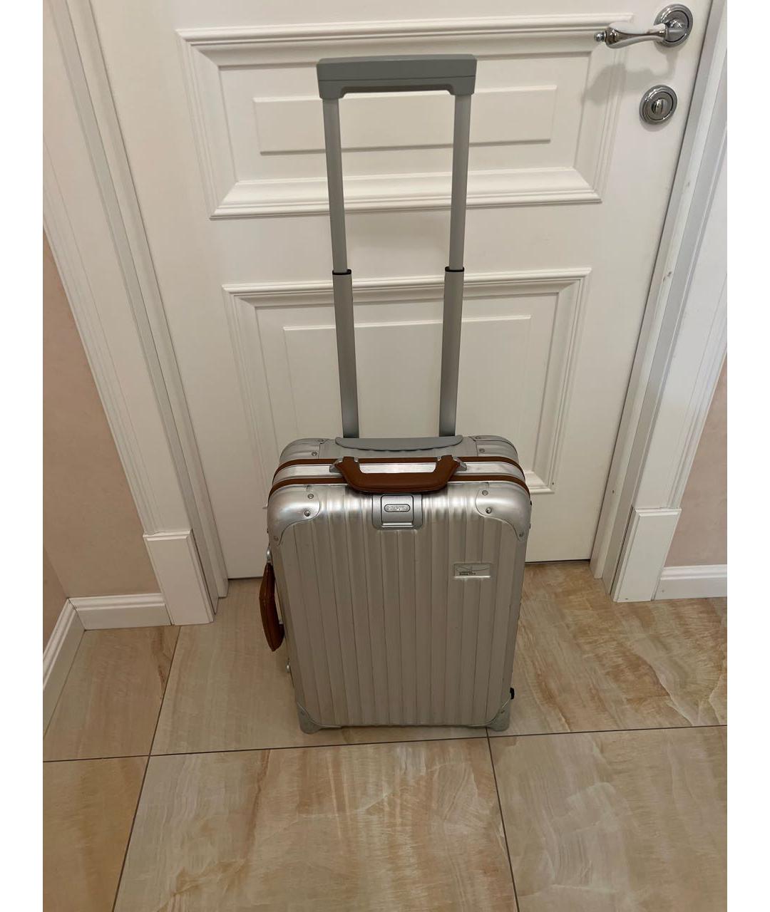 Rimowa Серебрянный чемодан, фото 8