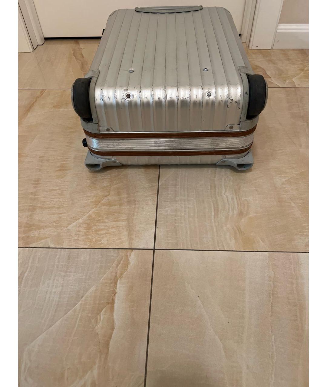 Rimowa Серебрянный чемодан, фото 3