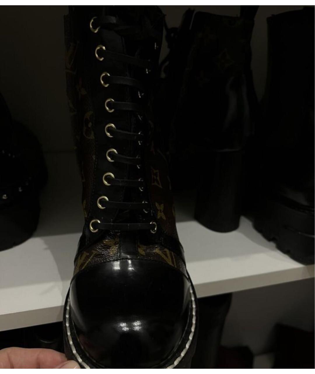 LOUIS VUITTON PRE-OWNED Коричневые ботинки из лакированной кожи, фото 4