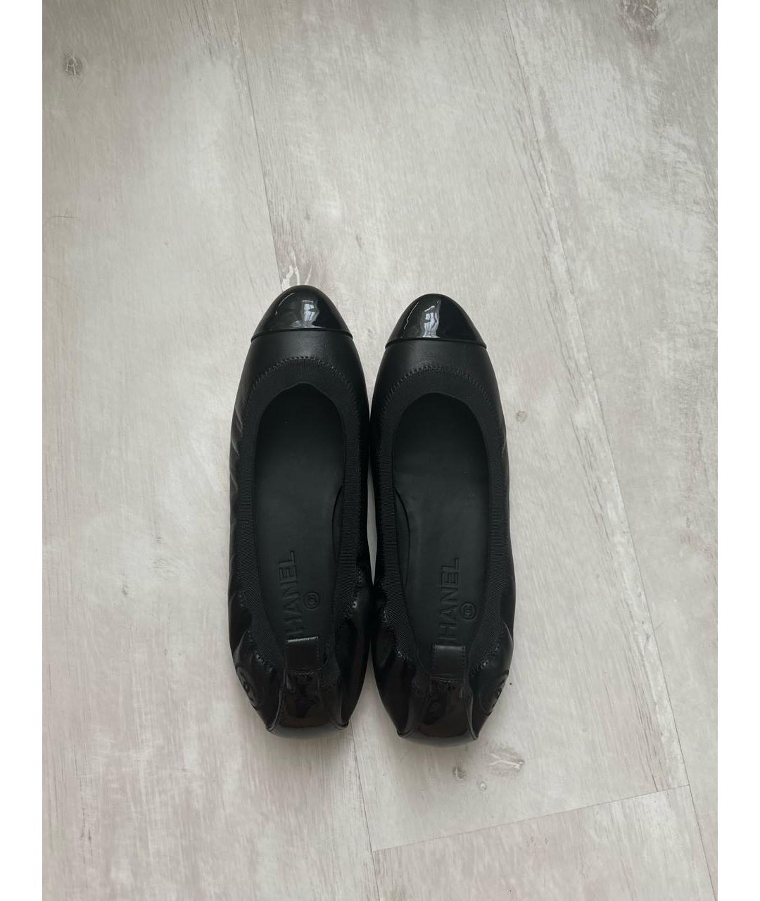 CHANEL PRE-OWNED Черные кожаные балетки, фото 3