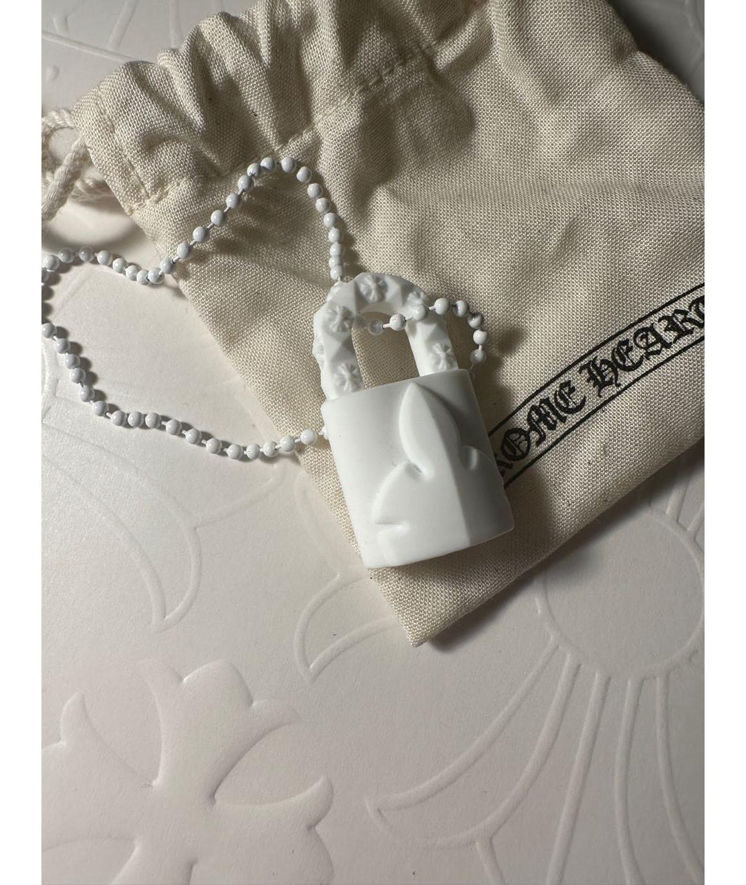 CHROME HEARTS Белая пластиковая подвеска, фото 3