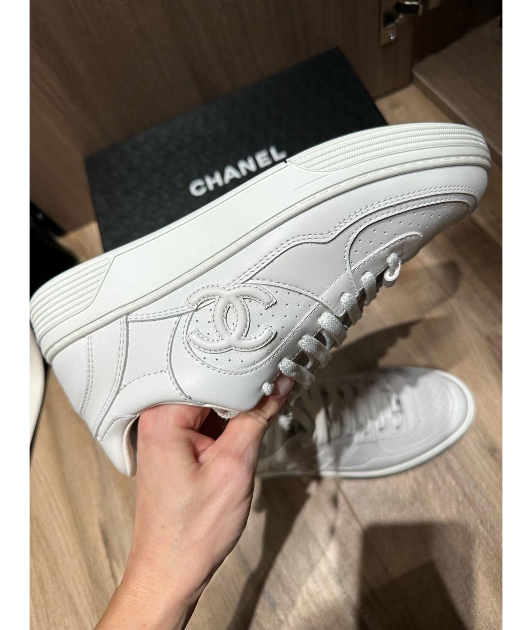 CHANEL Белые кожаные кроссовки, фото 6