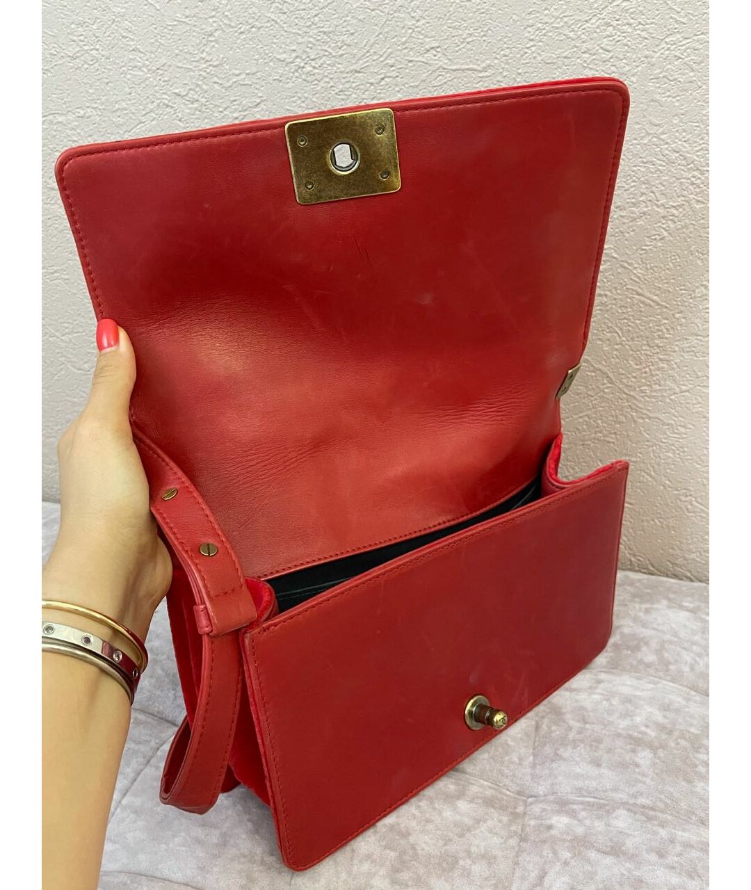 CHANEL PRE-OWNED Красная бархатная сумка тоут, фото 4