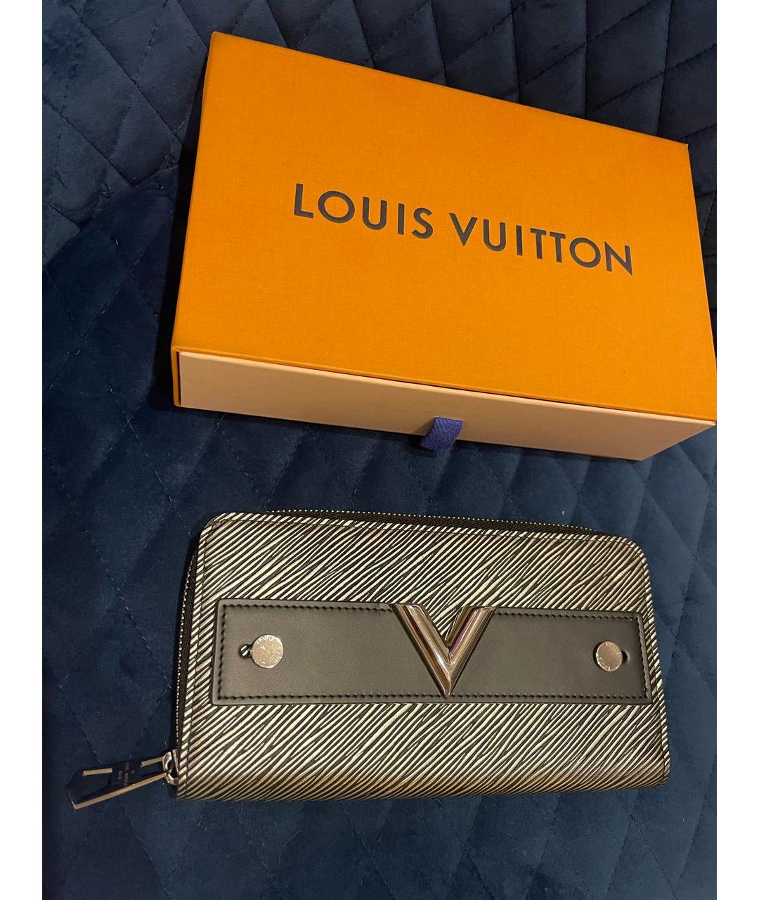 LOUIS VUITTON PRE-OWNED Серебрянный кожаный кошелек, фото 8