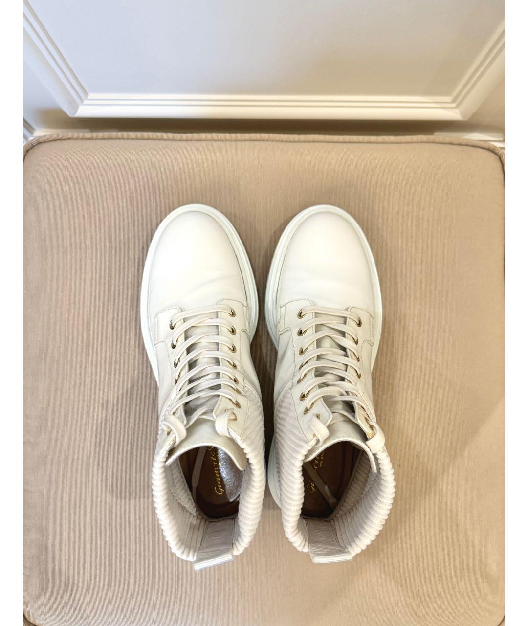 GIANVITO ROSSI Белые кожаные ботинки, фото 3