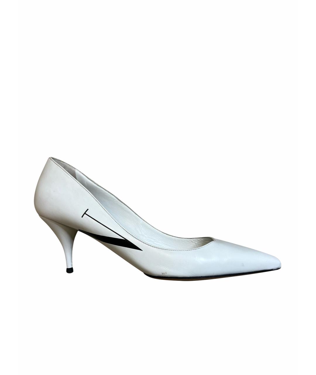 VALENTINO Белые кожаные туфли, фото 1