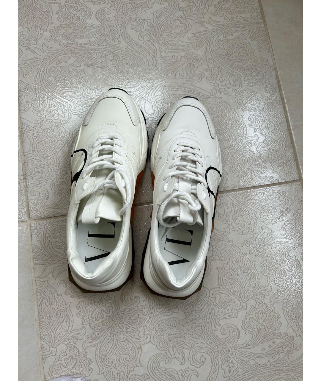 VALENTINO Белые низкие кроссовки / кеды, фото 2