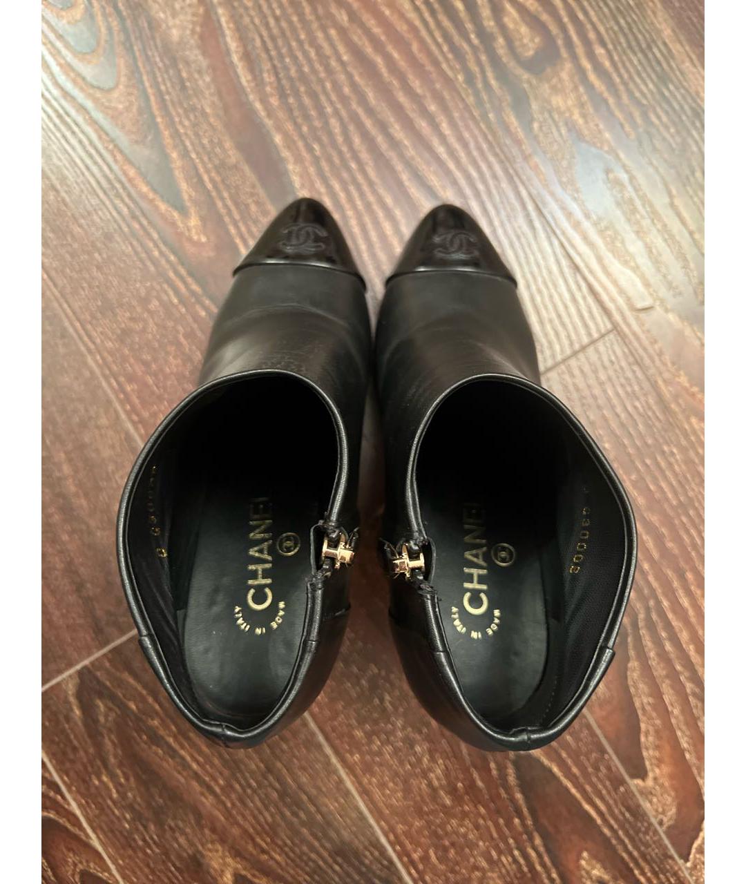 CHANEL Черные кожаные ботильоны, фото 3