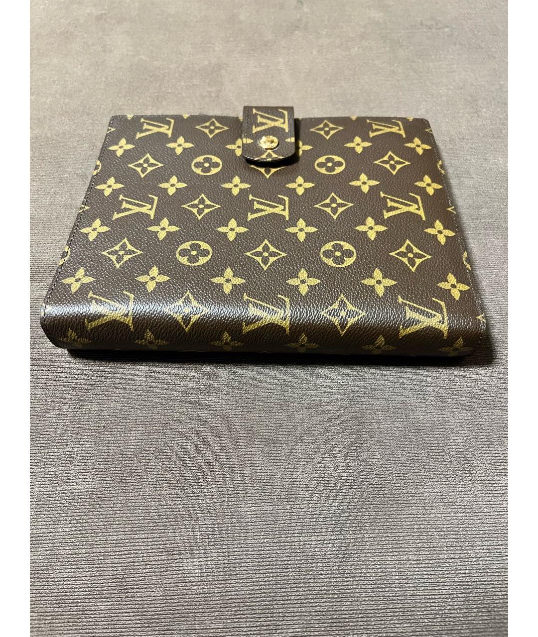 LOUIS VUITTON PRE-OWNED Книга, фото 3