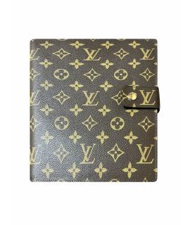 LOUIS VUITTON PRE-OWNED Книга