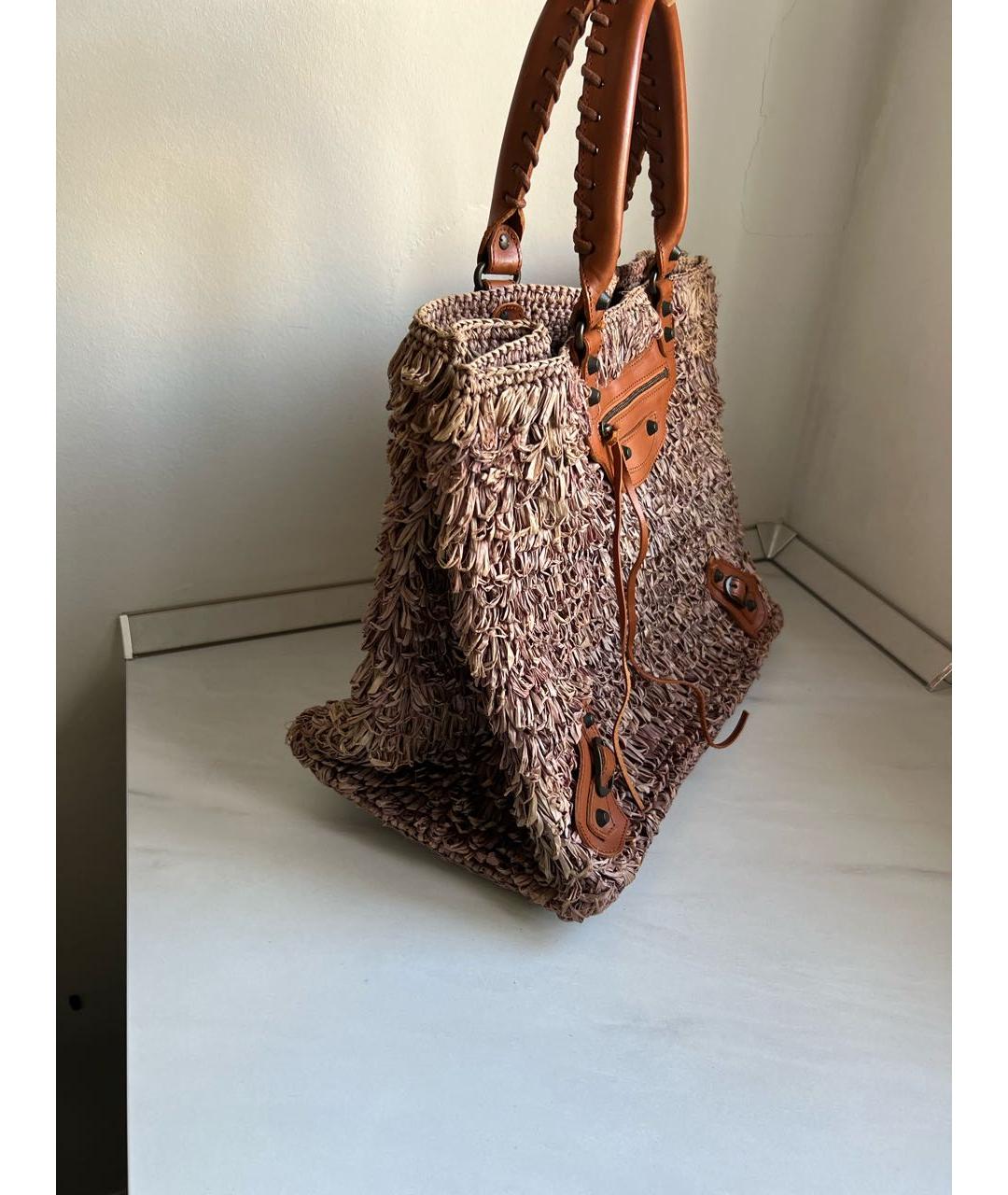 BALENCIAGA Серая пелетеная пляжная сумка, фото 3