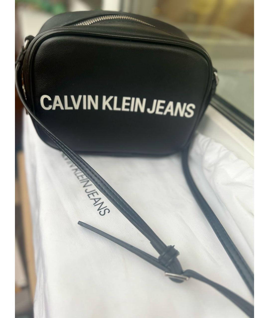 CALVIN KLEIN JEANS Черная сумка через плечо из искусственной кожи, фото 6