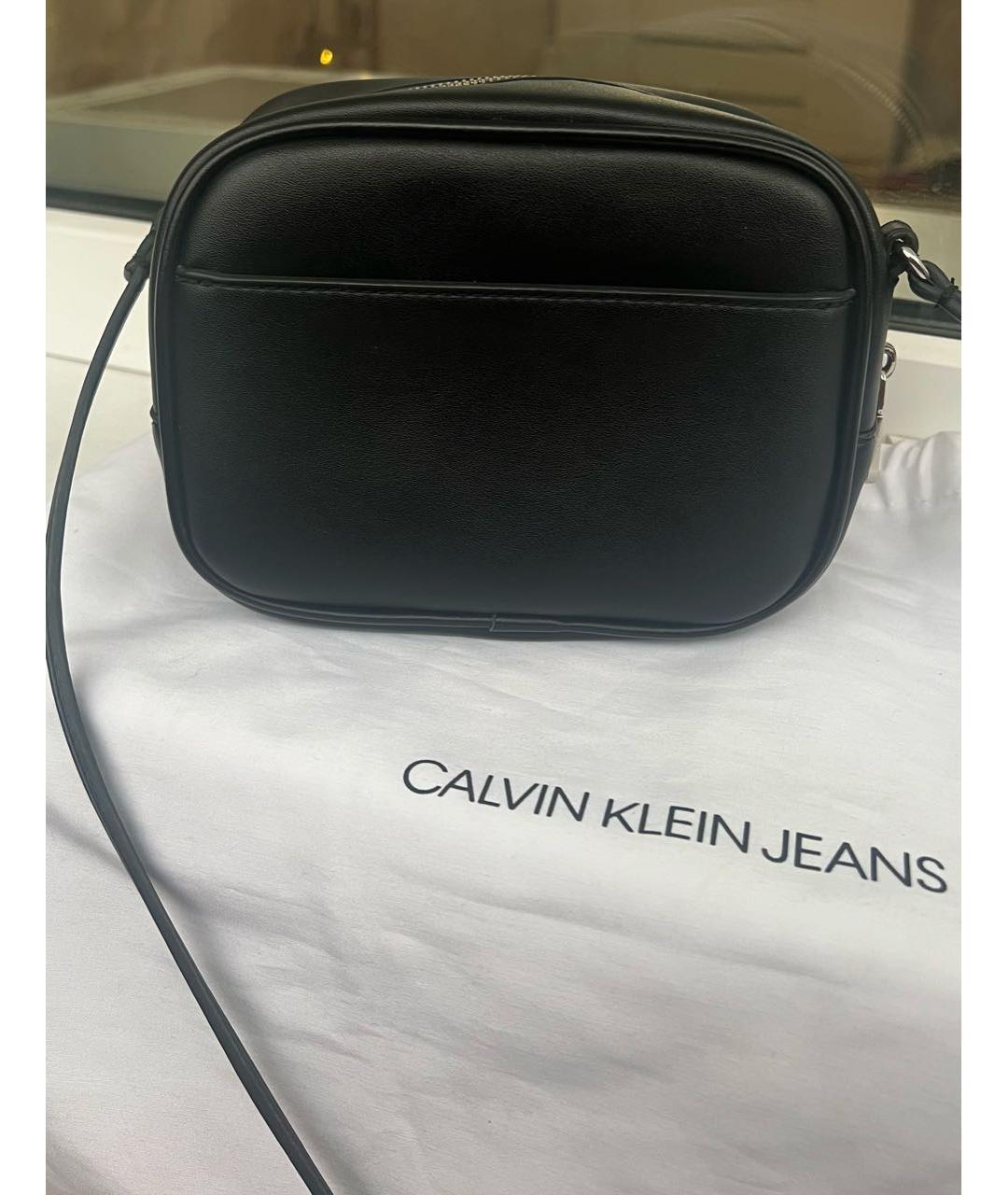 CALVIN KLEIN JEANS Черная сумка через плечо из искусственной кожи, фото 3