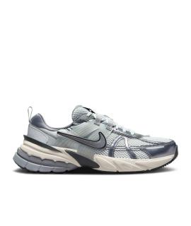 NIKE Кроссовки
