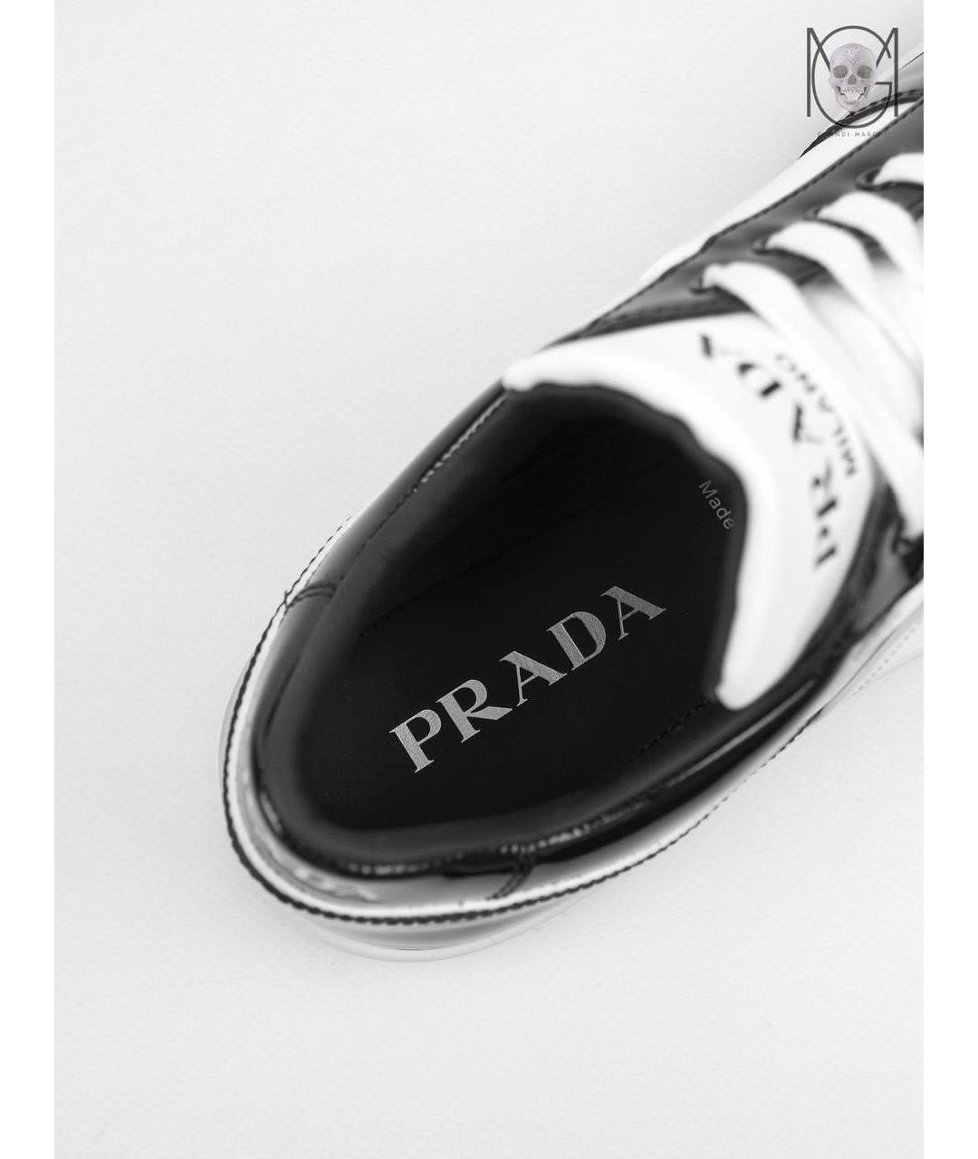 PRADA Белые низкие кроссовки / кеды из лакированной кожи, фото 3