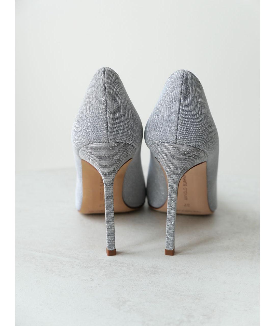 MANOLO BLAHNIK Серебряные текстильные свадебные туфли на высоком каблуке, фото 3